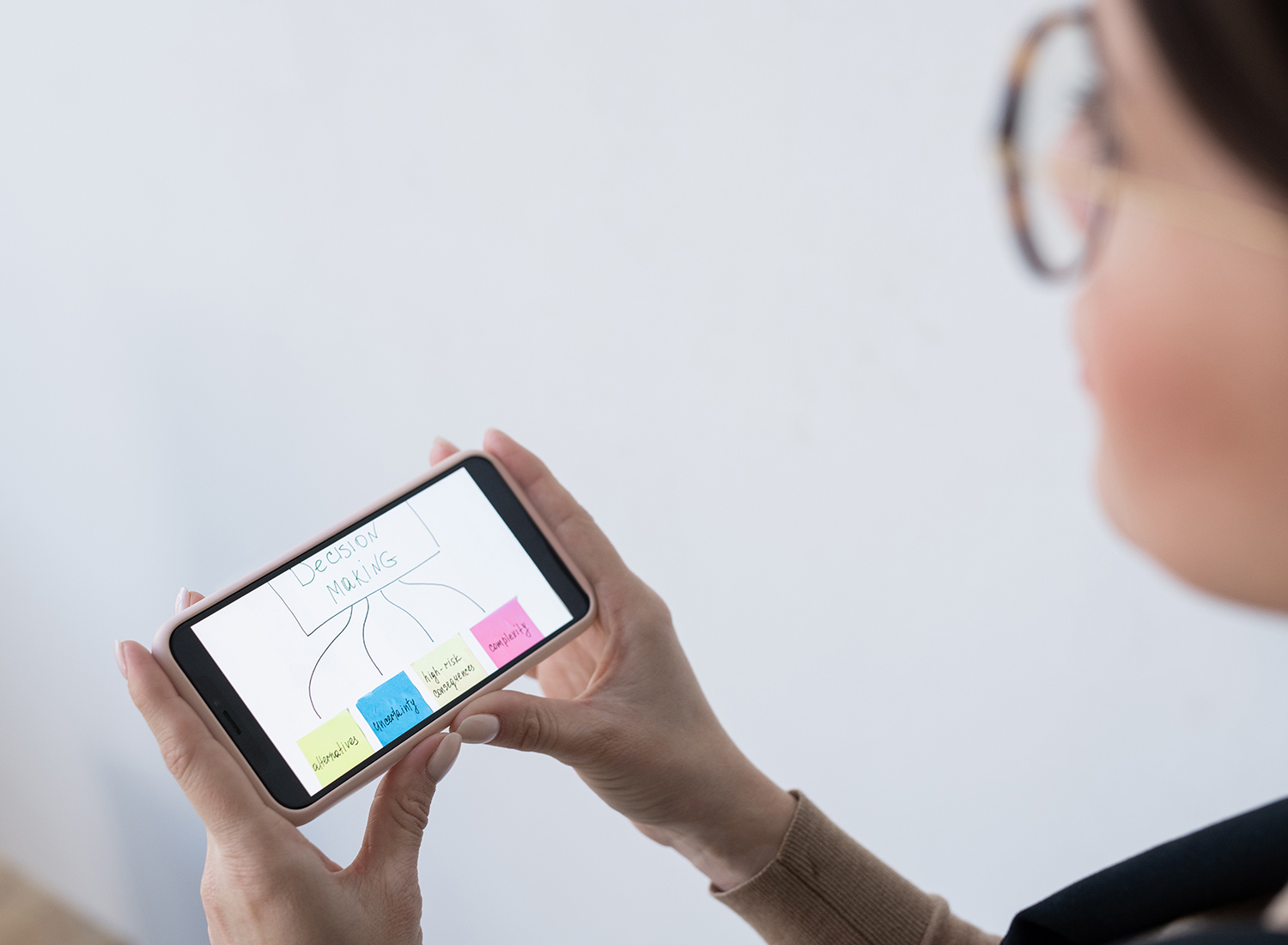 Android vs iOS in 2024: Which platform should you prioritize for your mobile app?